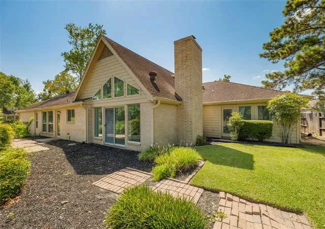Photo 2 of Single family home for sale at 18202 Widcombe Dr, Houston, TX 77084 | MLS# 7329490 | Listing updated on 2026-09-19