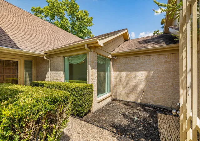 Photo 3 of Single family home for sale at 18202 Widcombe Dr, Houston, TX 77084 | MLS# 7329490 | Listing updated on 2026-09-19