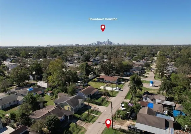 2nd image of 7007 Eagle Pass St, Houston, TX 77020 | MLS# 56497765