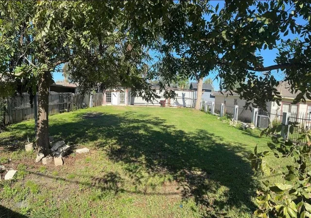 5th image of 7007 Eagle Pass St, Houston, TX 77020 | MLS# 56497765