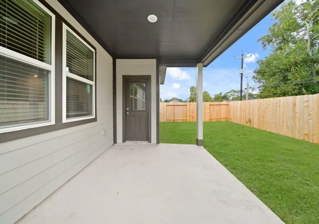 Photo 3 of Single family home for sale at 3609 Crawford St, Bay City, TX 77414 | MLS# 78609559 | Listing updated on 2026-10-10