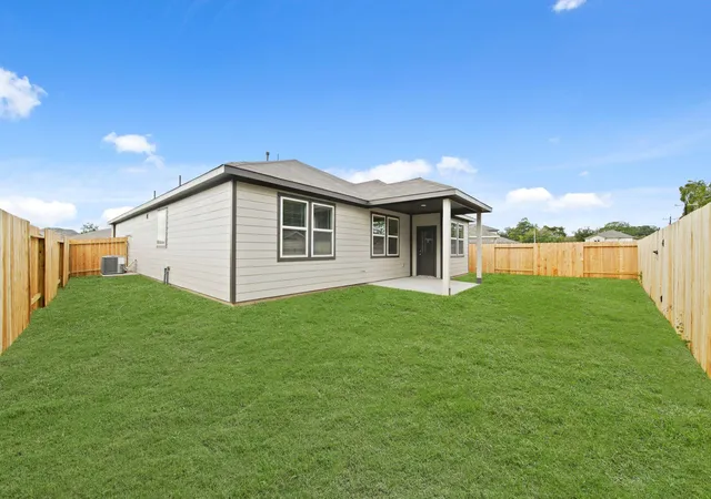 Photo 4 of Single family home for sale at 3609 Crawford St, Bay City, TX 77414 | MLS# 78609559 | Listing updated on 2026-10-10