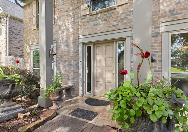4th image of 4134 Lakepointe Forest Dr, Seabrook, TX 77586 | MLS# 45454018