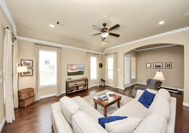 4th image of 4910 Augusta Pointe Ct, Katy, TX 77494 | MLS# 92619258