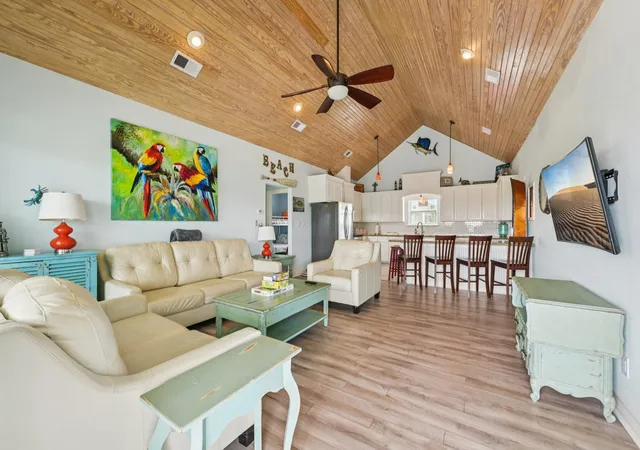 Photo 3 of Single family home for sale at 940 Gregory Ln, Crystal Beach, TX 77650 | MLS# 4565796 | Listing updated on 2026-09-18