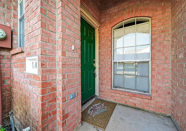 Homes for sale in Sugar Land, TX | 2710 Grants Lake Blvd #L8, Sugar Land, TX 77479 | MLS# 27961855