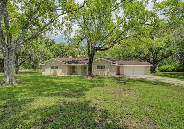 Homes for sale in Alvin, TX | 6907 Fm 2403, Alvin, TX 77511 | MLS# 51571479