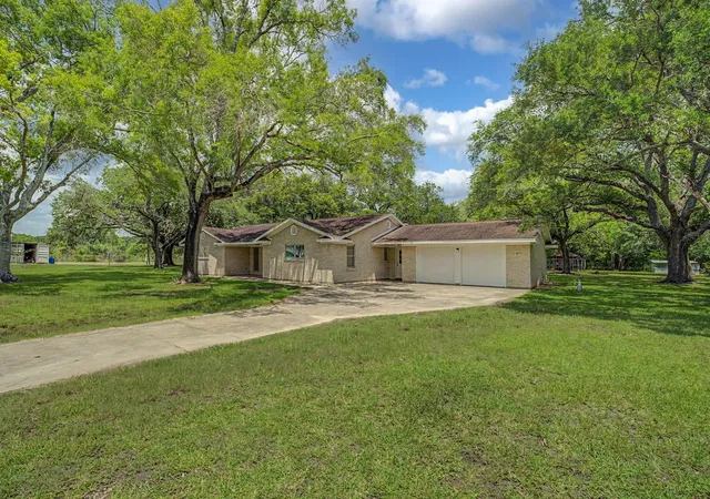 Homes for sale in Alvin, TX | 6907 Fm 2403, Alvin, TX 77511 | MLS# 51571479