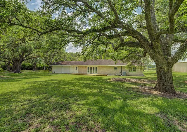 3rd image of 6907 Fm-2403, Alvin, TX 77511 | MLS# 51571479