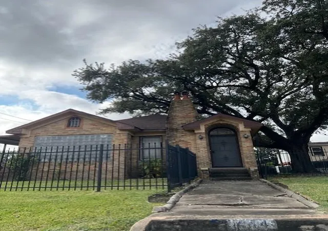 15th image of 4442 Leeland St, Houston, TX 77023 | MLS# 74891781