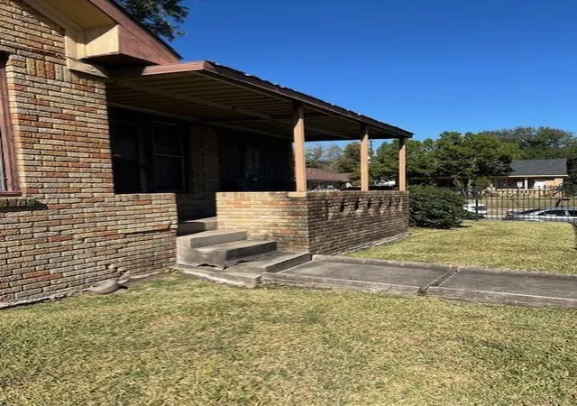 3rd image of 4442 Leeland St, Houston, TX 77023 | MLS# 74891781
