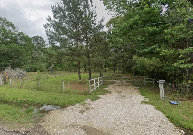 10th image of 2540 Eastwood Dr, Saratoga, TX 77585 | MLS# 95376641