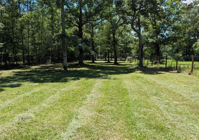 1st image of 2540 Eastwood Dr, Saratoga, TX 77585 | MLS# 95376641