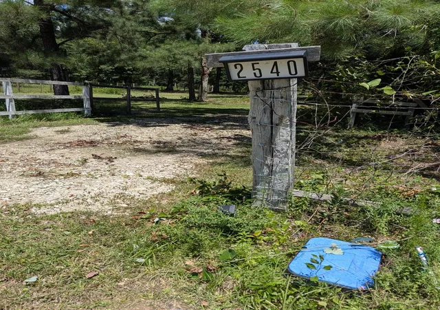 2nd image of 2540 Eastwood Dr, Saratoga, TX 77585 | MLS# 95376641