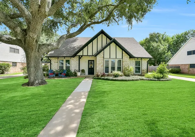 1st image of 2531 Sugar Mill Dr, Sugar Land, TX 77479 | MLS# 17466974