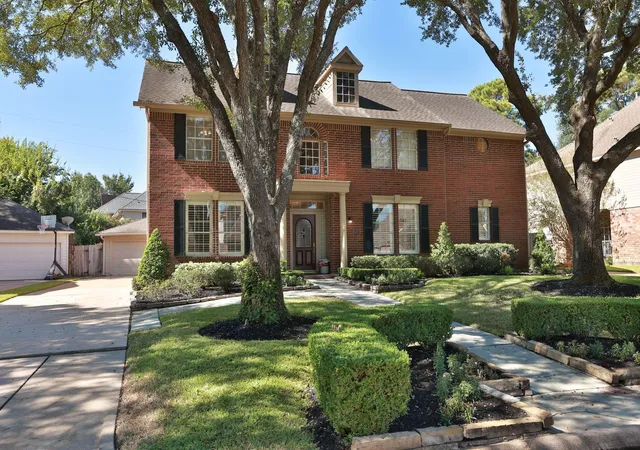 Photo 4 of Sale Pending at 16107 Abberton Hl Dr, Spring, TX 77379 | MLS# 48844418 | Listing updated on 2026-09-22