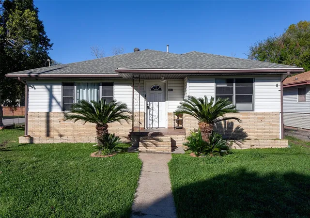 Homes for sale in Port Arthur, TX | 2248 7th Ave, Port Arthur, TX 77642 | MLS# 42118880