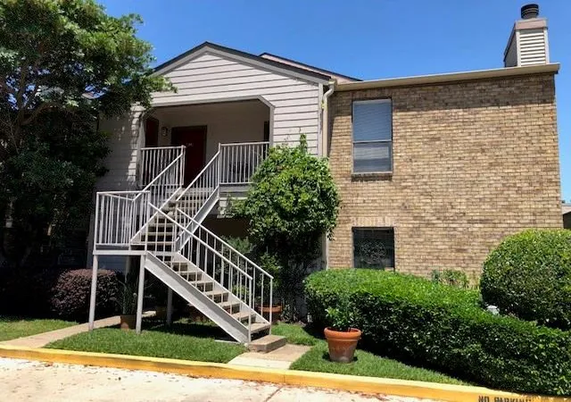 Condo for sale at 2025 Augusta Dr #207, Houston, TX 77057 | MLS# 43856882 | Listing updated on 2026-09-26