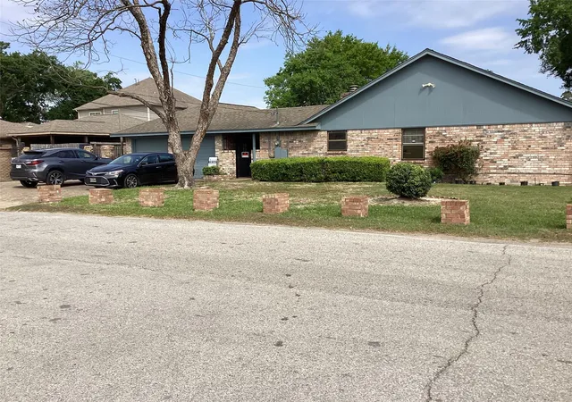 2nd image of 5403 Boots Rd, Houston, TX 77091 | MLS# 44581552
