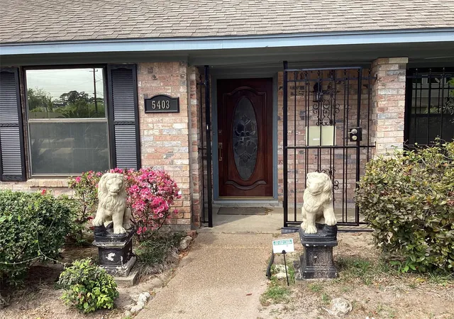 3rd image of 5403 Boots Rd, Houston, TX 77091 | MLS# 44581552