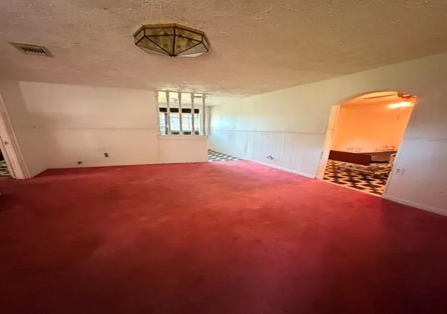 Photo 3 of Sale Pending at 5310 Westover St, Houston, TX 77033 | MLS# 40071774 | Listing updated on 2026-09-18