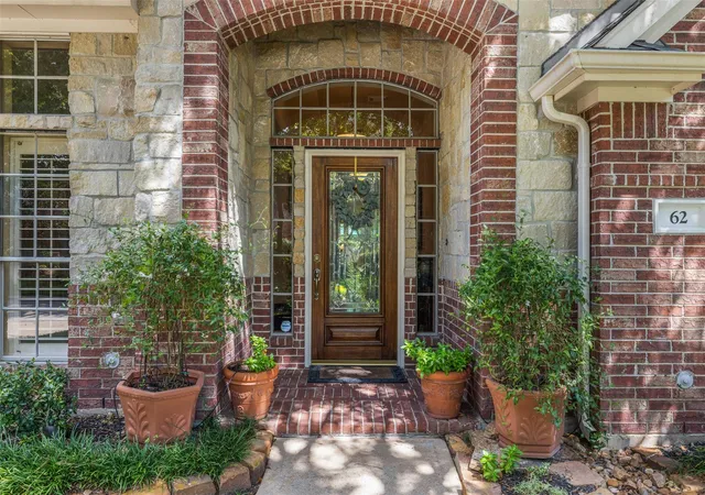 Photo 2 of Single family home for sale at 62 S Warbler Bnd Cir, Spring, TX 77382 | MLS# 93376245 | Listing updated on 2026-09-11