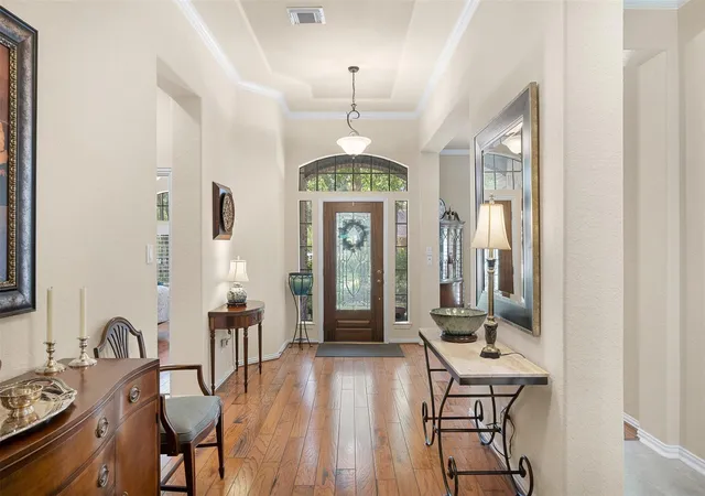 Photo 3 of Single family home for sale at 62 S Warbler Bnd Cir, Spring, TX 77382 | MLS# 93376245 | Listing updated on 2026-09-11