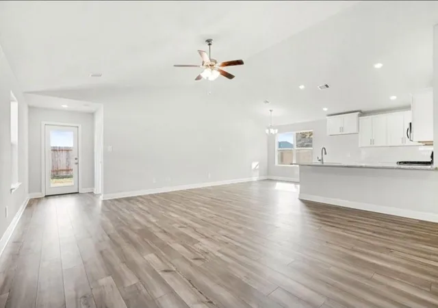 2nd image of 4326 W Bayou Maison Cir, Dickinson, TX 77539 | MLS# 36253537