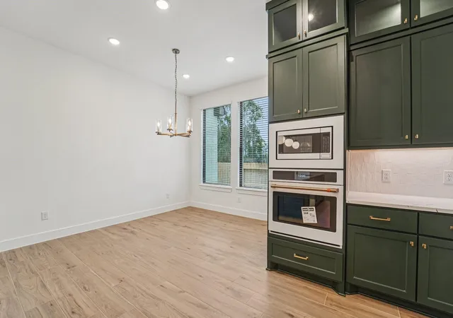 Photo 3 of Single family home for sale at 13091 Whitewater Way, Conroe, TX 77302 | MLS# 60598555 | Listing updated on 2026-09-03