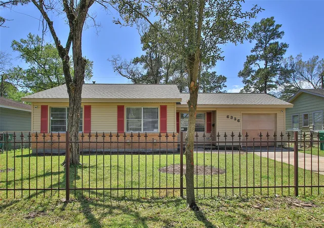 Photo 1 of Sale Pending at 6326 Guadalupe St, Houston, TX 77016 | MLS# 87329179 | Listing updated on 2026-08-26