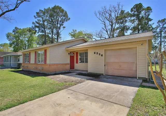 Photo 2 of Sale Pending at 6326 Guadalupe St, Houston, TX 77016 | MLS# 87329179 | Listing updated on 2026-08-26