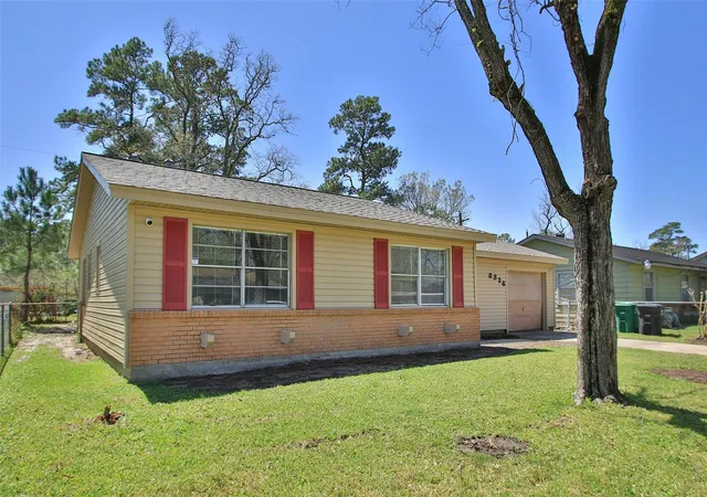 Photo 3 of Sale Pending at 6326 Guadalupe St, Houston, TX 77016 | MLS# 87329179 | Listing updated on 2026-08-26