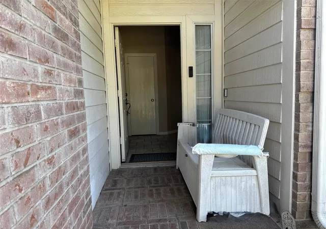 2nd image of 5427 Chasewood Dr, Bacliff, TX 77518 | MLS# 81877503