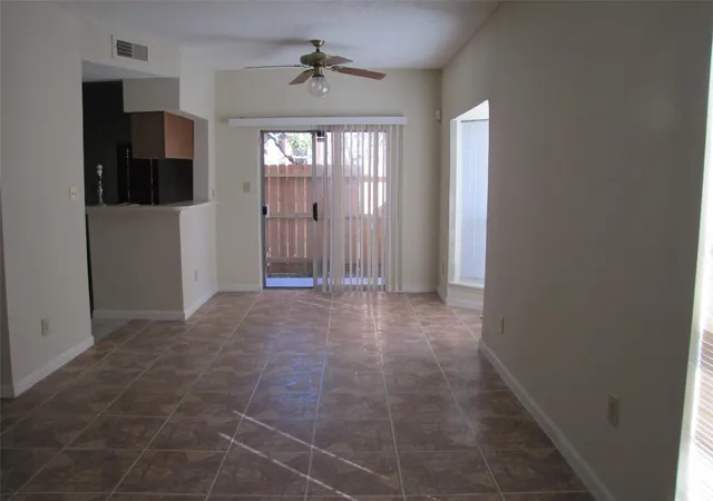 2nd image of 7575 Cambridge St #3207, Houston, TX 77054 | MLS# 52885323