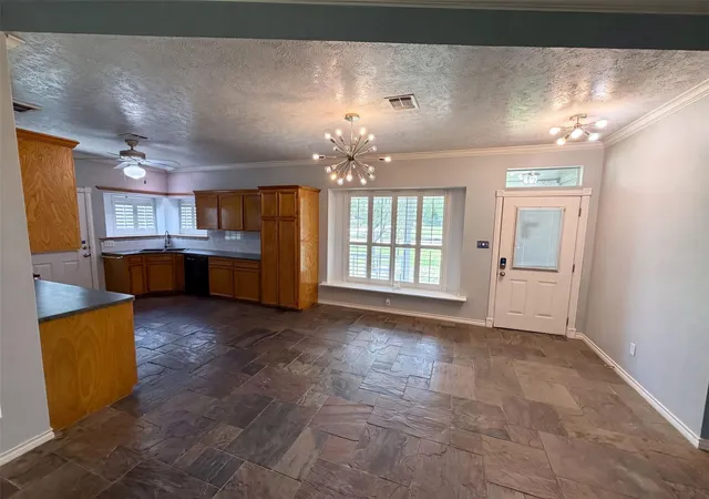 2nd image of 7934 Round Rock Dr, Houston, TX 77049 | MLS# 63685008
