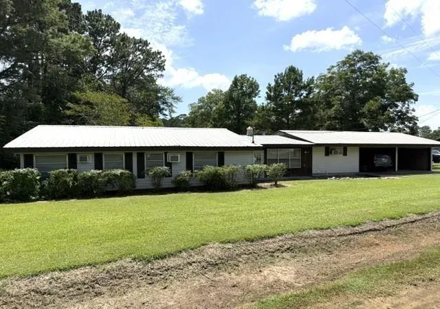 1st image of 260 Pr 8574, Broaddus, TX 75929 | MLS# 20843150
