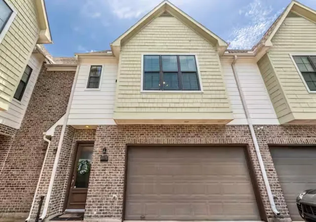Townhouse for sale at 4001 Dallas St #B, Houston, TX 77023 | MLS# 17701159