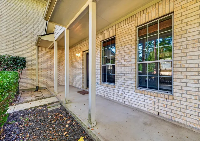 Photo 4 of Single family home for sale at 66 N Delta Ml Cir, Conroe, TX 77385 | MLS# 4123049 | Listing updated on 2026-09-12