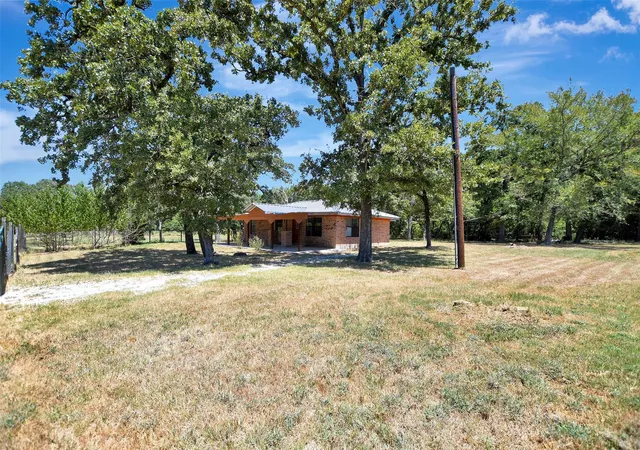 Photo 2 of Single family home for sale at 4056 Pecan Ln, Madisonville, TX 77864 | MLS# 53228201 | Listing updated on 2026-08-21