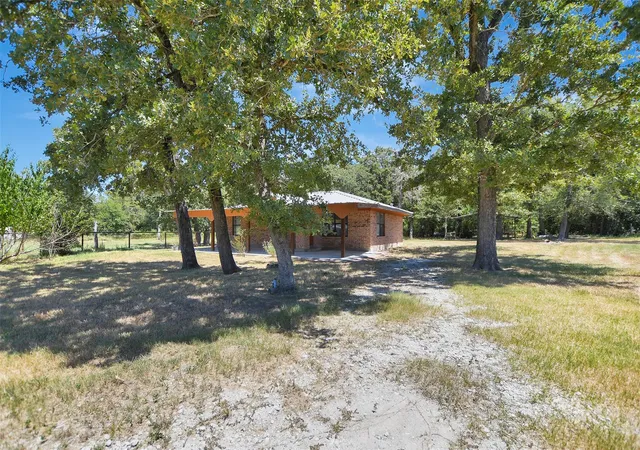 Photo 3 of Single family home for sale at 4056 Pecan Ln, Madisonville, TX 77864 | MLS# 53228201 | Listing updated on 2026-08-21