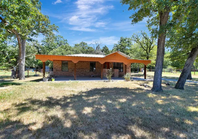 Photo 4 of Single family home for sale at 4056 Pecan Ln, Madisonville, TX 77864 | MLS# 53228201 | Listing updated on 2026-08-21