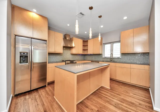 2nd image of 1823 Southmore Blvd, Houston, TX 77004 | MLS# 57493567