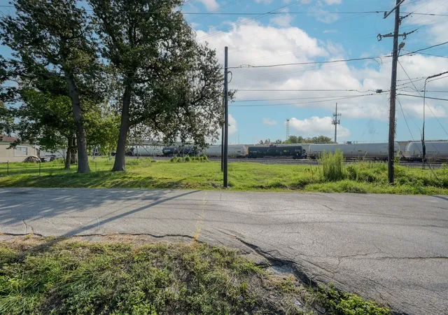 Photo 3 of Land for sale at 0 Port St, Houston, TX 77020 | MLS# 17548962 | Listing updated on 2026-09-10