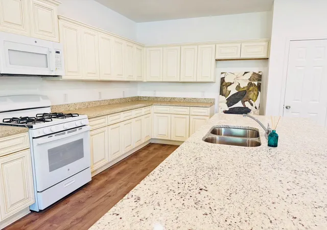 Homes for sale in Sugar Land, TX | 11130 Beverley Park St, Sugar Land, TX 77498 | MLS# 80137999