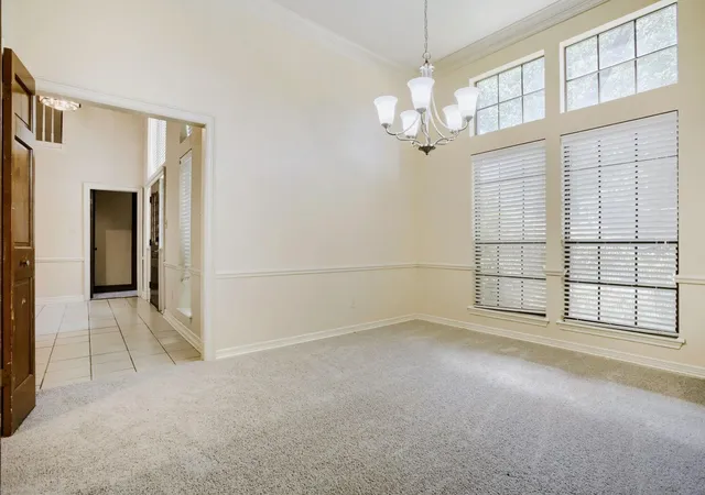 Photo 4 of Single family home for sale at 6906 Mossridge Dr, Houston, TX 77069 | MLS# 10421167 | Listing updated on 2026-08-21