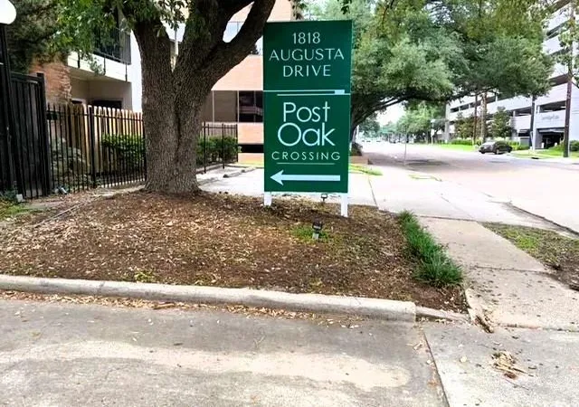 Photo 2 of Condo for sale at 1818 Augusta Dr #21, Houston, TX 77057 | MLS# 38875169 | Listing updated on 2026-08-31