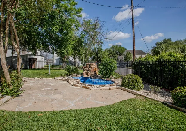 Homes for sale in Victoria, TX | 308 S Liberty, Victoria, TX 77901 | MLS# 21588940