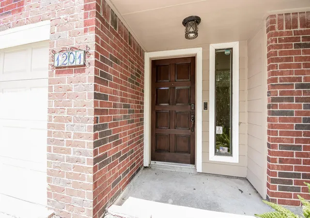 Photo 3 of Sale Pending at 1201 Wildwood Dr, Deer Park, TX 77536 | MLS# 8705652 | Listing updated on 2026-10-06