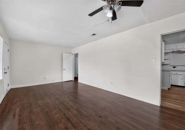 Photo 3 of Single family home for sale at 7822 Belbay St, Houston, TX 77033 | MLS# 23227829 | Listing updated on 2026-08-28