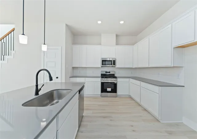 5th image of 3010 La Rambla Dr, Houston, TX 77047 | MLS# 52979000